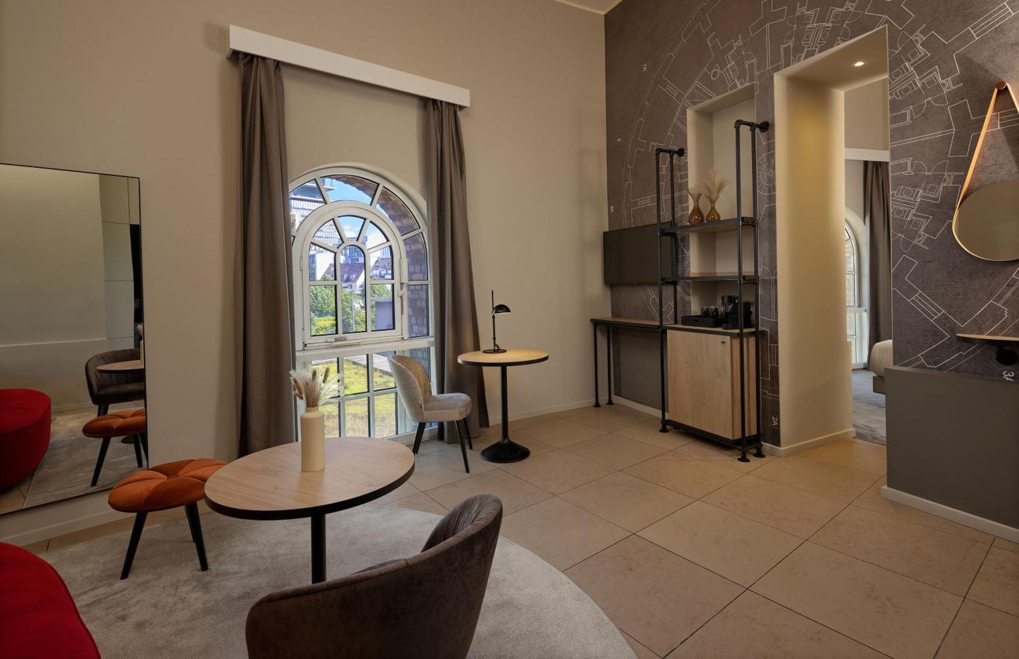 Wasserturm Hotel Cologne, Curio Collection By Hilton Exterior photo