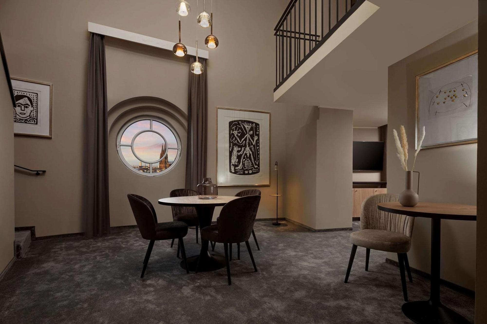 Wasserturm Hotel Cologne, Curio Collection By Hilton Exterior photo