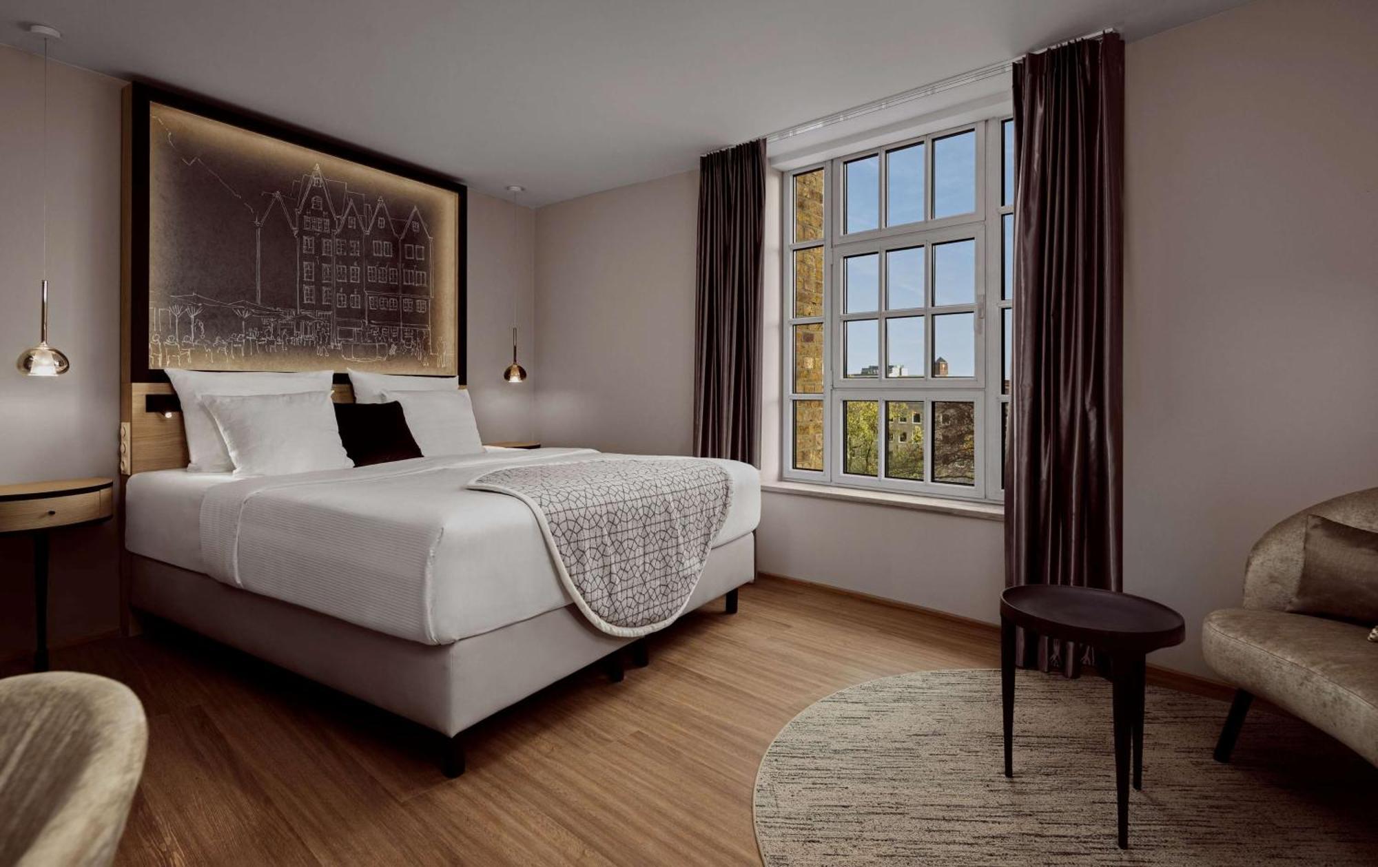 Wasserturm Hotel Cologne, Curio Collection By Hilton Exterior photo
